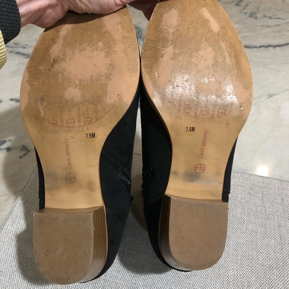 Giani Bernini ankle boots black suede look w accent wrap strap wood heel 7.5 - Picture 6 of 9